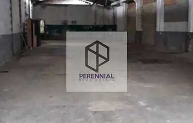 Imagem: O depósito possui 2 Vagas na garagem e 550m² de Área e está