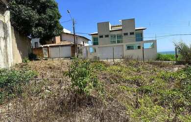 Imagem: O terreno possui 421m² de Área e está localizado em Meaípe