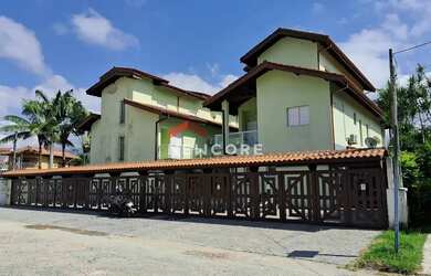 Imagem: A casa em condomínio possui 3 Dormitórios, 3 Banheiros, 1