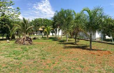 Imagem: O terreno possui 800m² de Área e está localizado em Abadiânia