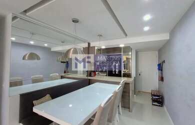 Imagem: O apartamento possui 3 Dormitórios, 2 Banheiros, 1 Vaga na