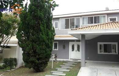 Imagem: A casa possui 5 Dormitórios, 5 Banheiros, 3 Vagas na garagem