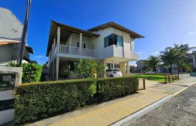 Imagem: A casa em condomínio possui 5 Dormitórios, 5 Banheiros, 4