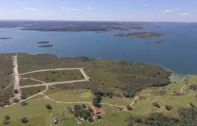 Imagem: Lote Corumbá IV, ás margens do Lago e com vista livre