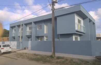 Imagem: A casa possui 3 Dormitórios, 2 Banheiros, 1 Vaga na garagem