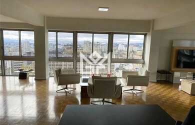 Imagem: O apartamento possui 3 Dormitórios, 4 Banheiros, 289m² de