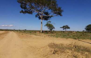 Imagem: O terreno possui 1.000m² de Área Privada e está localizado