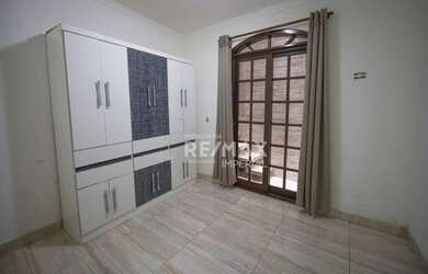 Imagem 8: Casa com 5 quartos, sendo 2 suítes à venda, 375 m² por R$ 550.000 -...