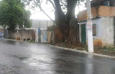 Imagem: O terreno possui 1.042m² de Área e está localizado em Parque