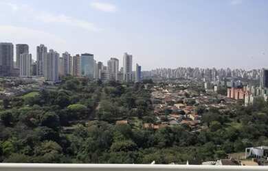 Imagem: O apartamento possui 3 Dormitórios, 1 Banheiro, 2 Vagas na
