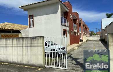 Imagem: A casa possui 2 Dormitórios, 1 Banheiro, 2 Vagas na garagem