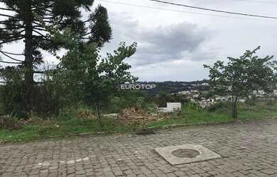 Imagem: O terreno possui 336m² de Área e está localizado em Garibaldi