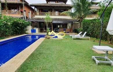 Imagem: A casa em condomínio possui 4 Dormitórios, 5 Banheiros, 2