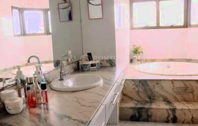 Imagem 4: Apartamento á venda e locação no bairro Ipiranga com varanda, 4 quartos...