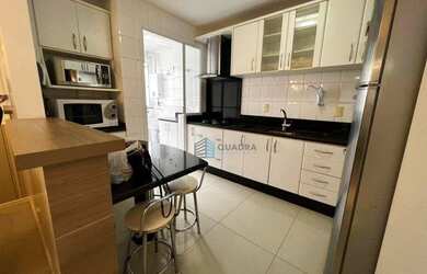 Imagem: O apartamento possui 3 Dormitórios, 2 Banheiros, 1 Vaga na