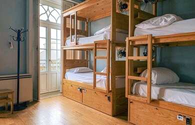 Imagem: O quarto possui 4 Dormitórios e 1 Vaga na garagem e está localizado