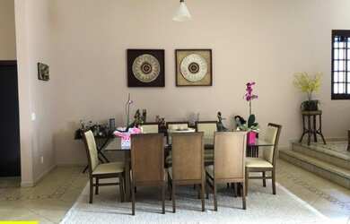 Imagem: A casa em condomínio possui 3 Dormitórios, 5 Banheiros, 5