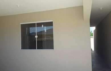 Imagem: A casa possui 1 Dormitório, 1 Banheiro, Varanda e está localizado