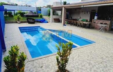 Imagem: A casa em condomínio possui 1 Dormitório, 2 Banheiros, 1 Vaga