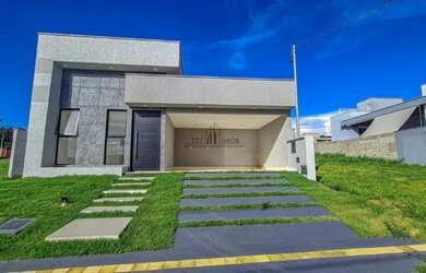 Imagem: A casa em condomínio possui 3 Dormitórios, 4 Banheiros, 4