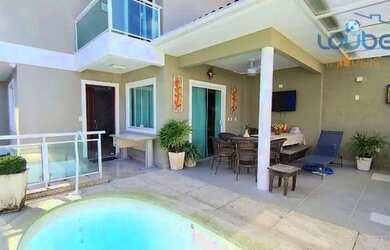 Imagem: A casa em condomínio possui 4 Dormitórios, 3 Banheiros, 2