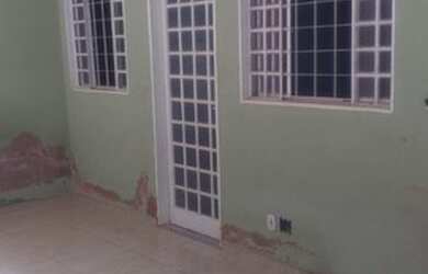 Imagem: A casa em condomínio possui 2 Dormitórios, 2 Banheiros, 40m²