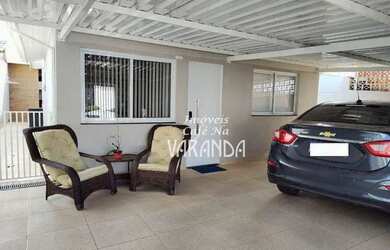 Imagem: A casa possui 2 Dormitórios, 3 Banheiros, 2 Vagas na garagem