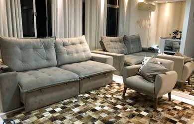 Imagem: A casa possui 3 Dormitórios, 2 Banheiros, 2 Vagas na garagem