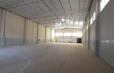 Imagem: O depósito possui 1006m² de Área e Área de serviço e está