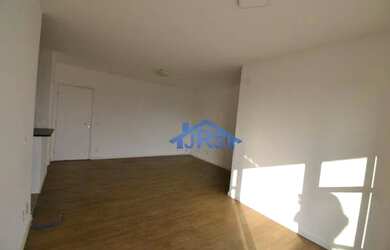 Imagem: O apartamento possui 3 Dormitórios, 1 Banheiro, 2 Vagas na