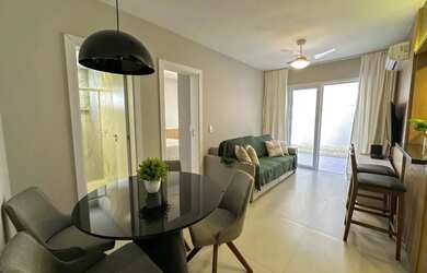 Imagem 3: Apartamento a venda mobiliado e decorado, junto a praças de lazer e a poucos metros do mar