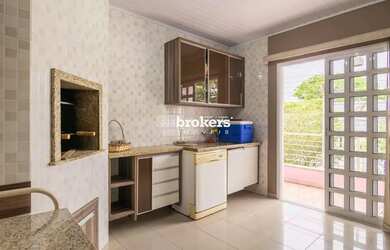 Imagem 10: Casa Sobrado, 4 Quartos, 5 Vagas, à Venda, no Água Verde, em Curitiba....