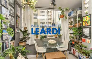 Imagem: O apartamento possui 1 Dormitório, 1 Banheiro, 45m² de Área