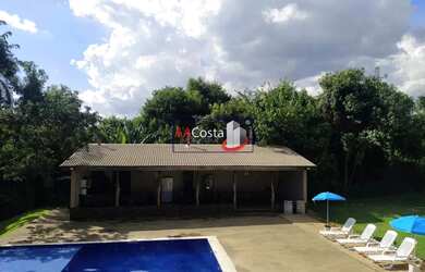 Imagem: A fazenda possui 100m² de Área e está localizado em Cristais