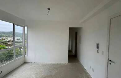 Imagem: O apartamento possui 3 Dormitórios, 1 Banheiro, 1 Vaga na garagem