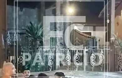 Imagem: A casa em condomínio possui 3 Dormitórios, 2 Banheiros, 2