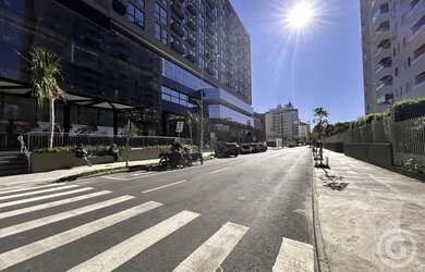 Imagem 4: Studio semimobiliado em localização estratégica em Florianópolis