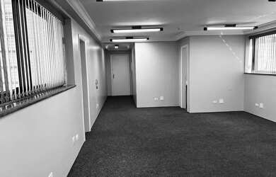 Imagem: O depósito possui 1 Vaga na garagem e 42m² de Área e está