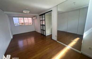 Imagem: O apartamento possui 3 Dormitórios, 2 Banheiros, 1 Vaga na