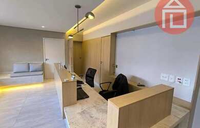 Imagem: O depósito e possui 12-0m² de Área está localizado em Centro