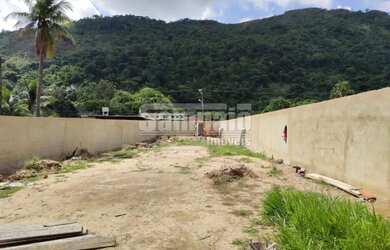 Imagem: O terreno possui 480m² de Área e está localizado em Campo