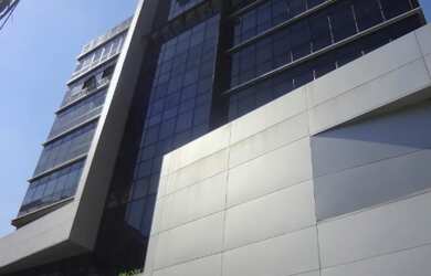 Imagem: O depósito possui 1 Vaga na garagem, 21m² de Área e está