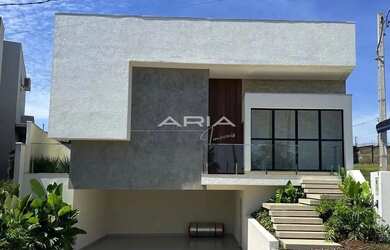 Imagem: A casa em condomínio possui 3 Dormitórios, 4 Banheiros, 4