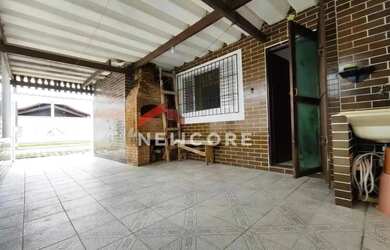 Imagem: A casa possui 2 Dormitórios, 2 Banheiros, 1 Vaga na garagem