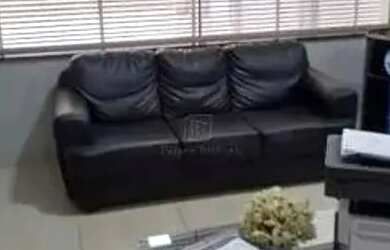 Imagem: A casa possui 5 Dormitórios, 4 Banheiros, 4 Vagas na garagem