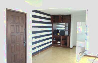 Imagem: O apartamento possui 2 Dormitórios, 1 Banheiro e 1 Vaga na