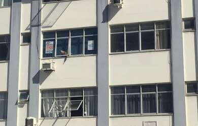 Imagem: A kitnet possui 1 Dormitório, 1 Banheiro, 35m² de Área e