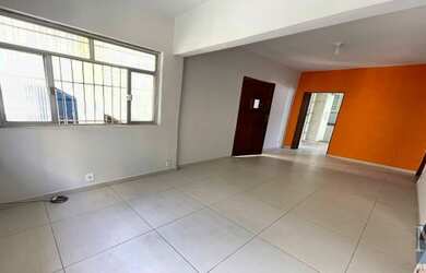 Imagem: O apartamento possui 2 Dormitórios, 1 Banheiro, 72m² de Área