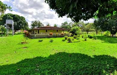 Imagem: A fazenda possui 30.492m² de Área e está localizado em Cachoeira