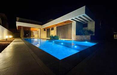 Imagem: A casa em condomínio possui 3 Dormitórios, 2 Banheiros, 2